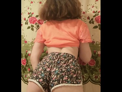 ❤️ Usana oluselula olunomtsalane lukhulula ibhulukhwe yakhe emfutshane kwikhamera ❤️ kumanyala xh.villagesexvideos.ru ❌️